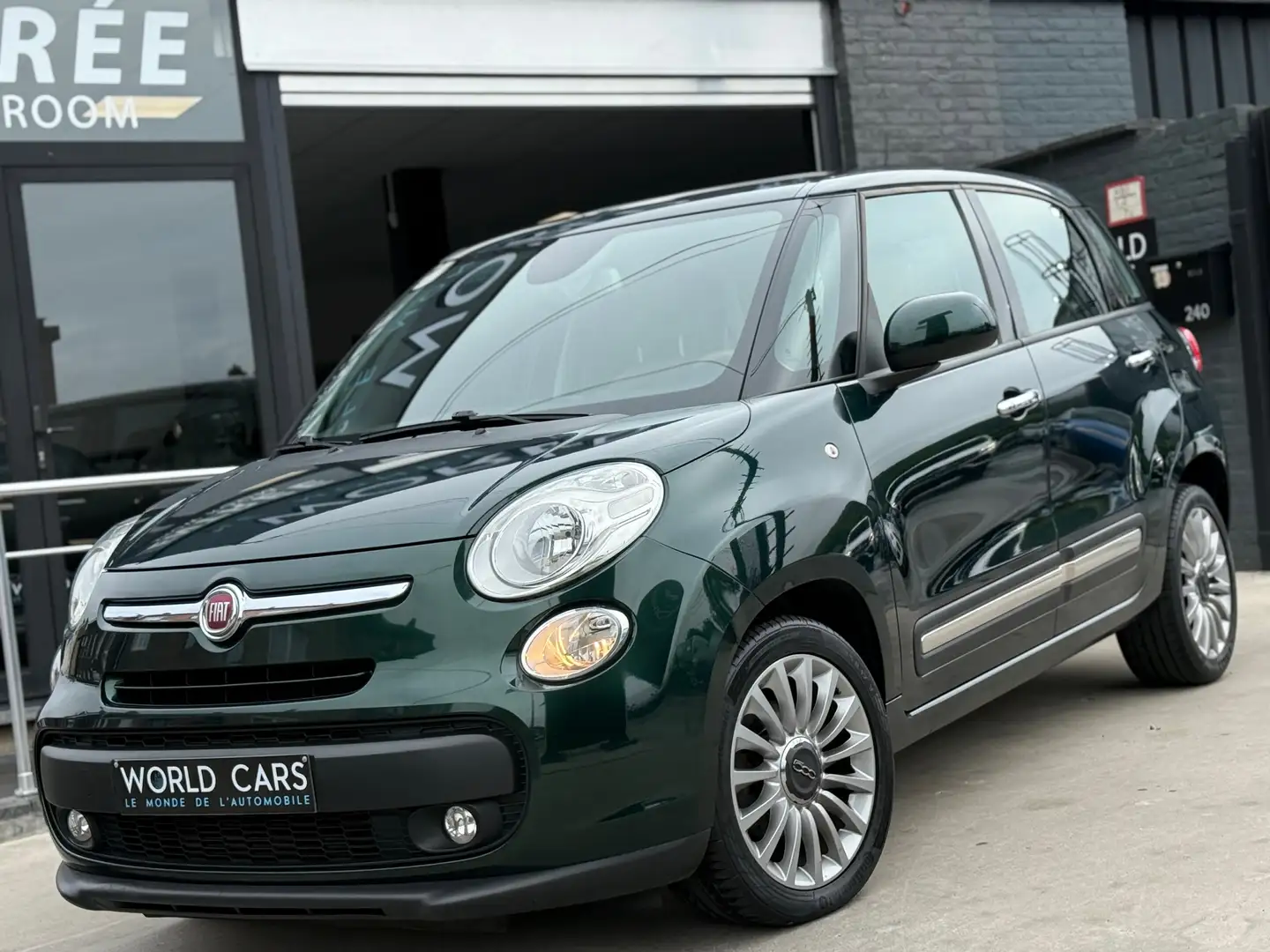 Fiat 500L 1.3 Multijet Lounge BOITE AUTO TOIT PANO NAVI AC Vert - 1