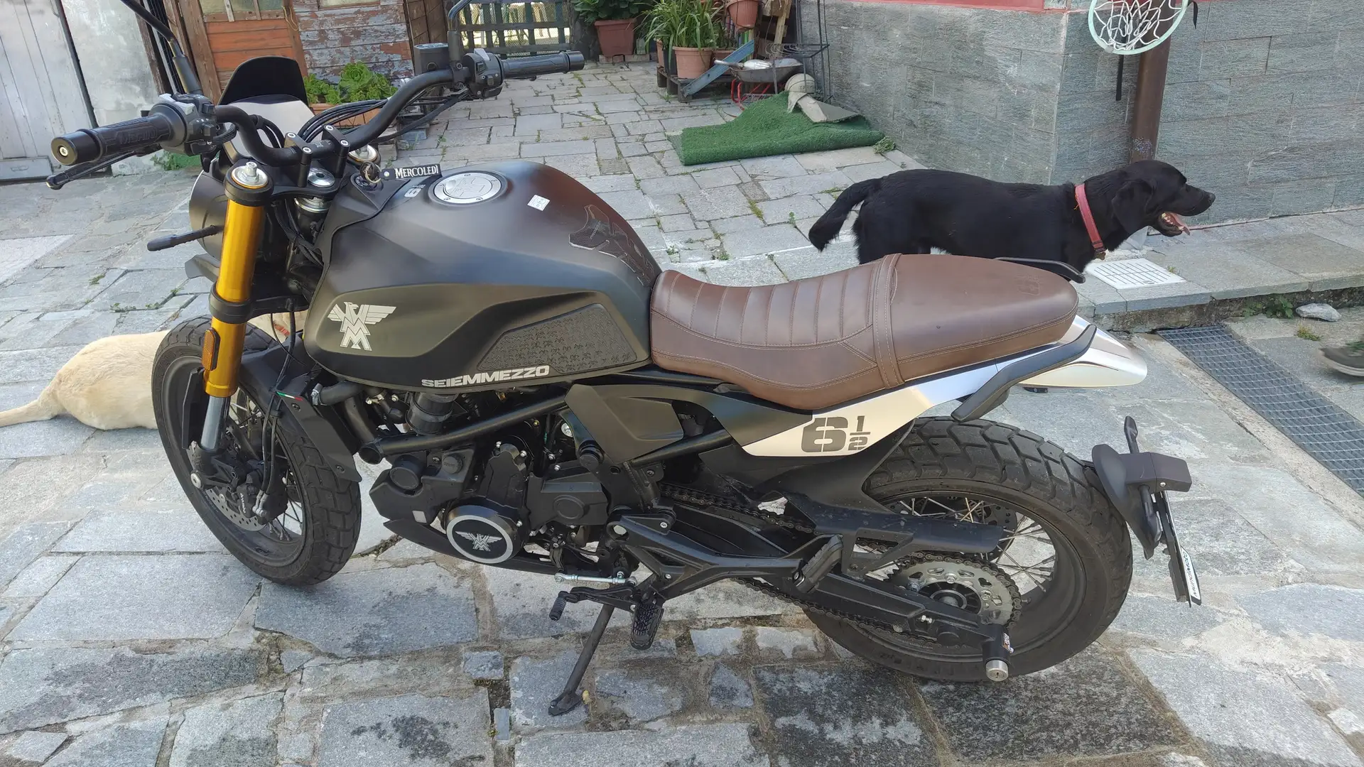 Moto Morini Seiemmezzo SCR Black - 1