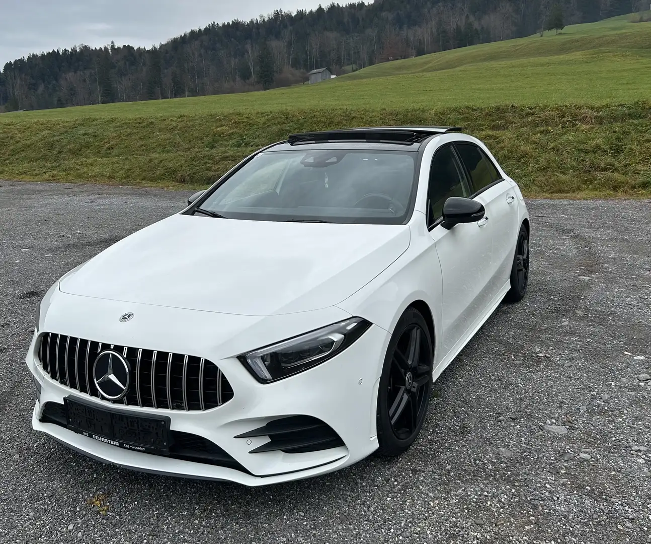 Mercedes-Benz A 250 Aut. Weiß - 2