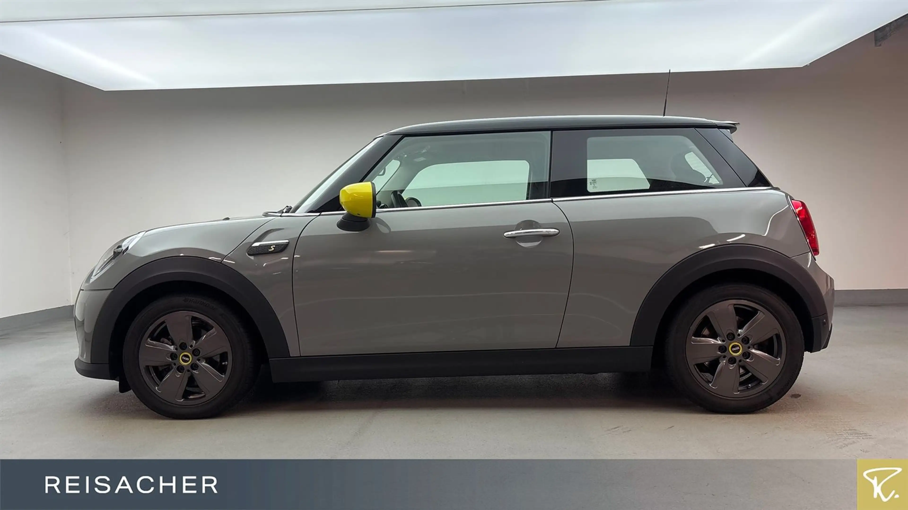 MINI Cooper SE Essential-Trim Navi SpoSi DA LED DAB+ — photo 9