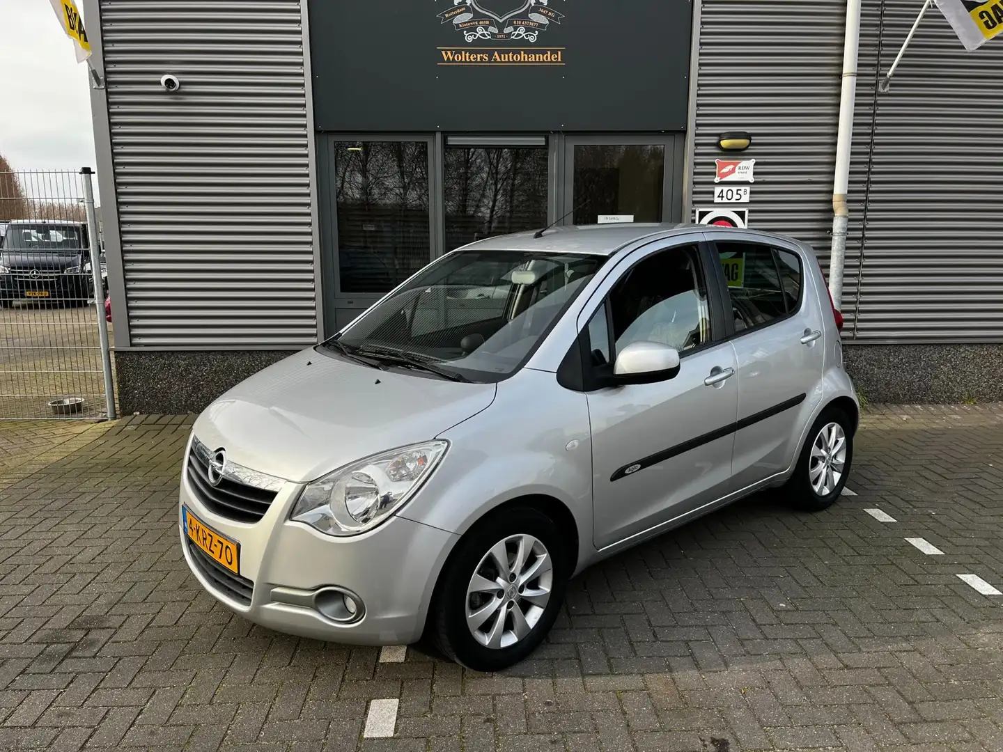 Opel Agila 1.0 Edition Szary - 1