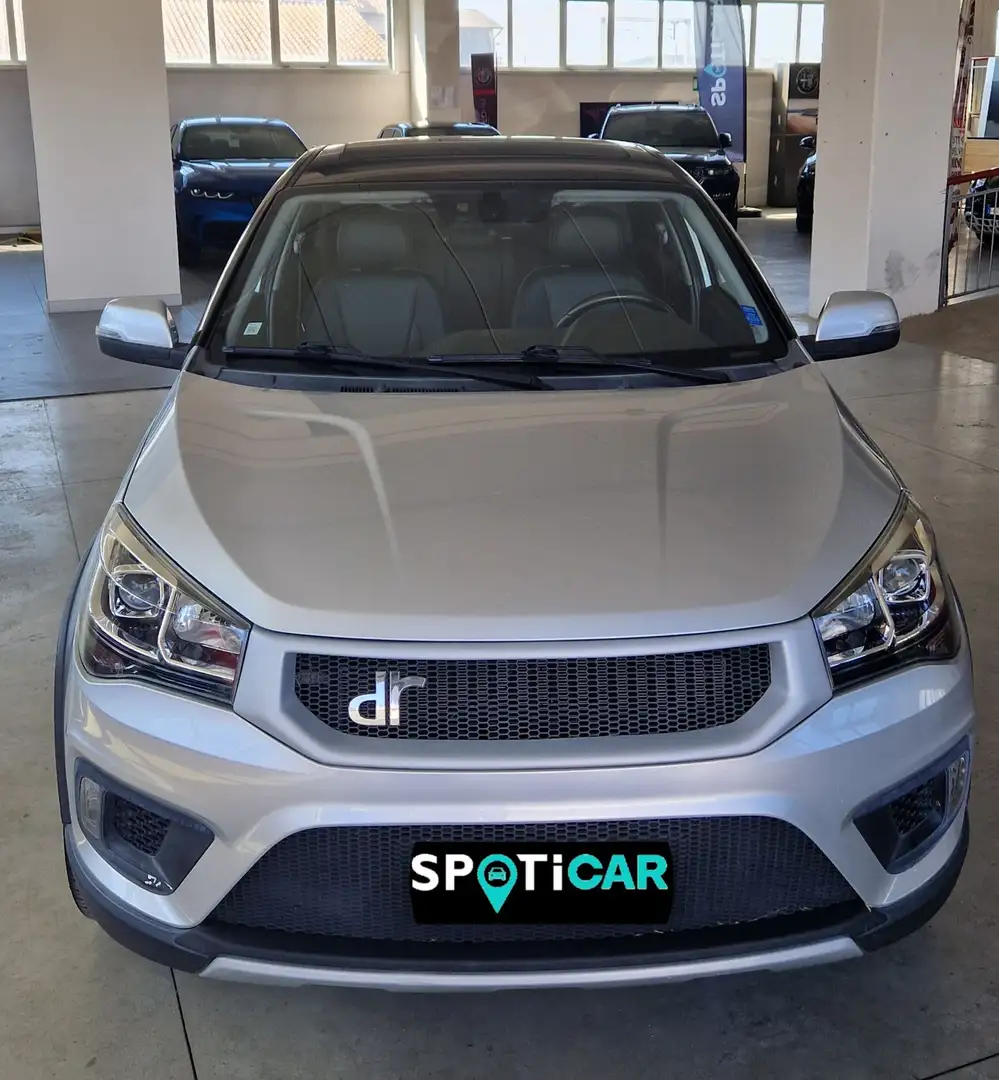 DR Automobiles DR3 DR3 1.5 bi-fuel GPL Silber - 2