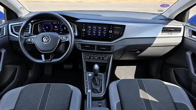 Volkswagen Polo view 11