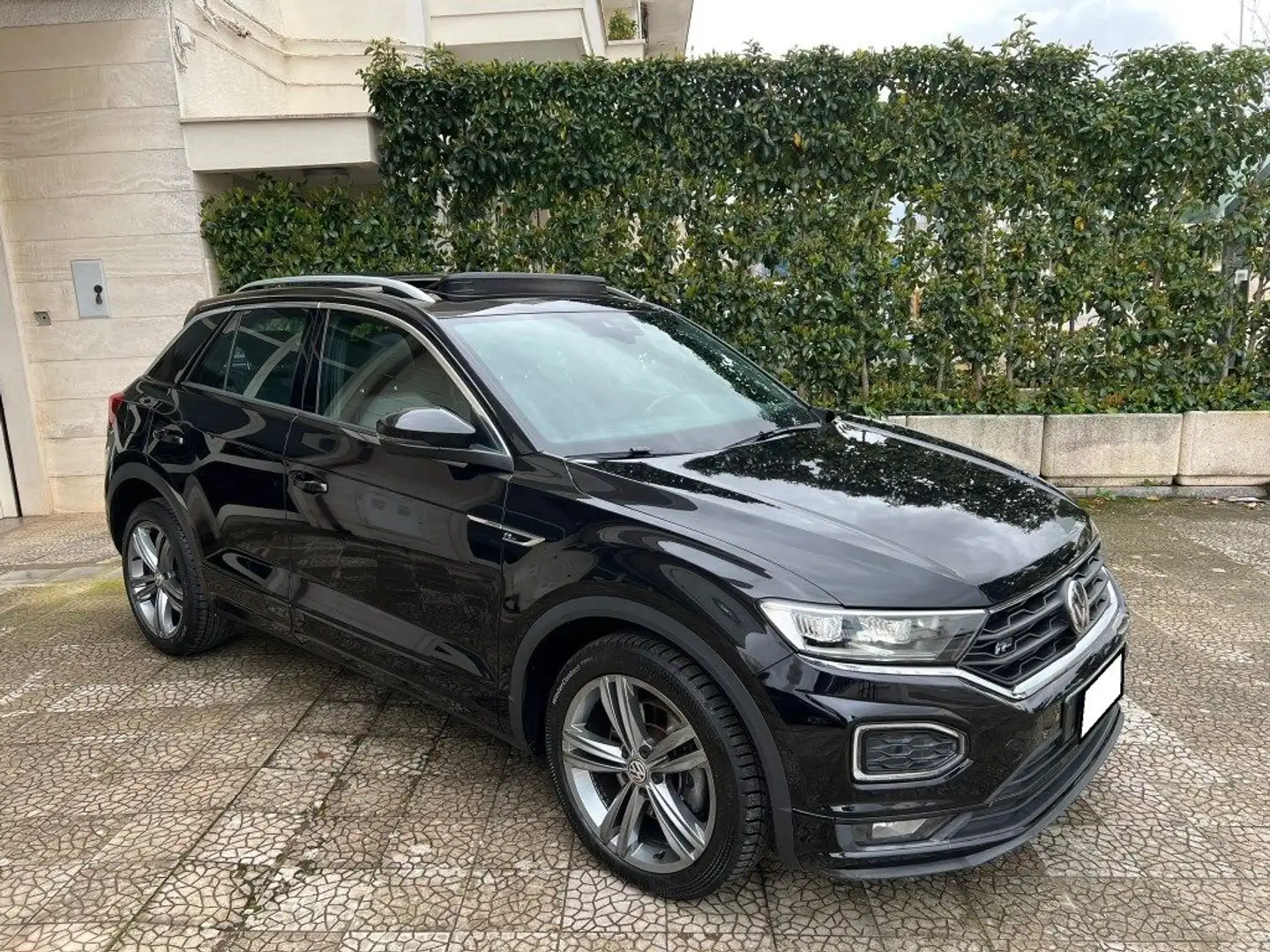 Volkswagen T-Roc 2.0 TDI SCR 150 CV DSG R-Line Noir - 1