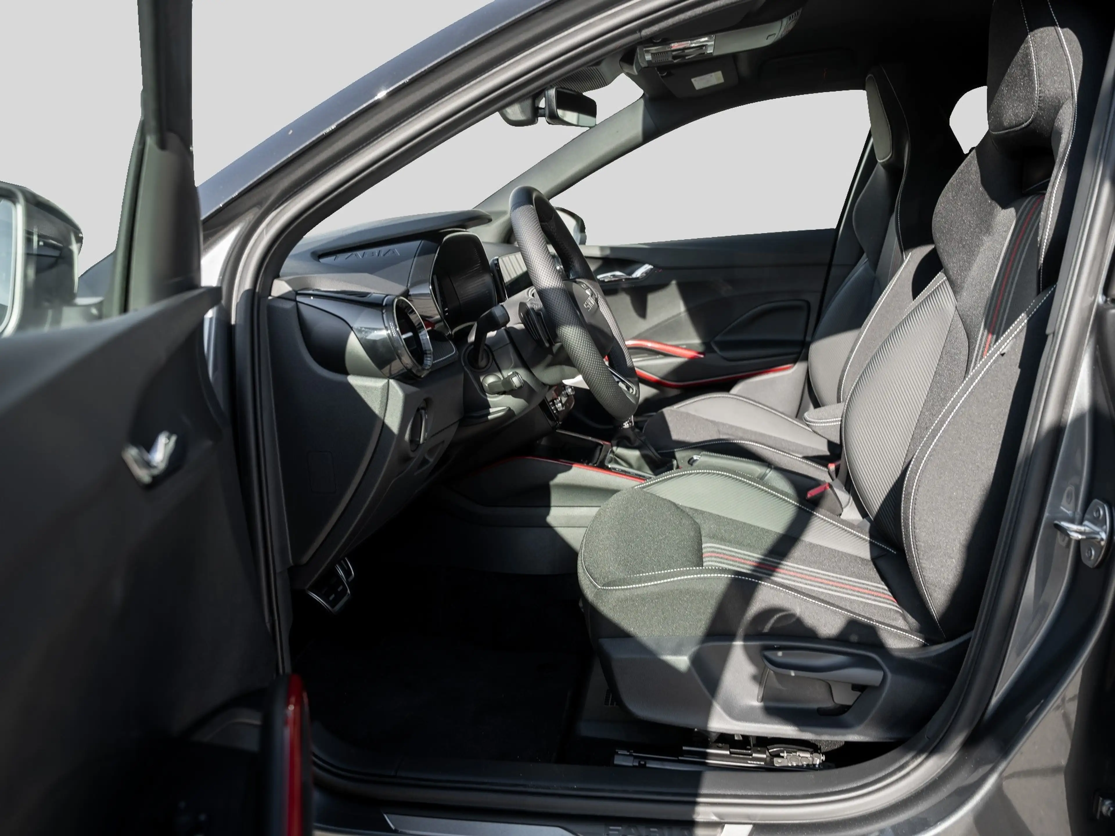 Skoda Fabia Monte Carlo 1.5 TSI DSG Navi Sportp. ACC — photo 7