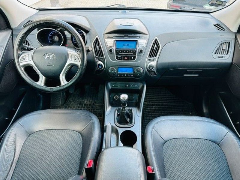 Hyundai iX35 Style 1.6*AHK+Sitzheizung*PDC*TÜV NEU — photo 9