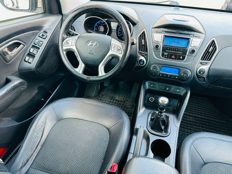 Hyundai iX35 Style 1.6*AHK+Sitzheizung*PDC*TÜV NEU — photo 10