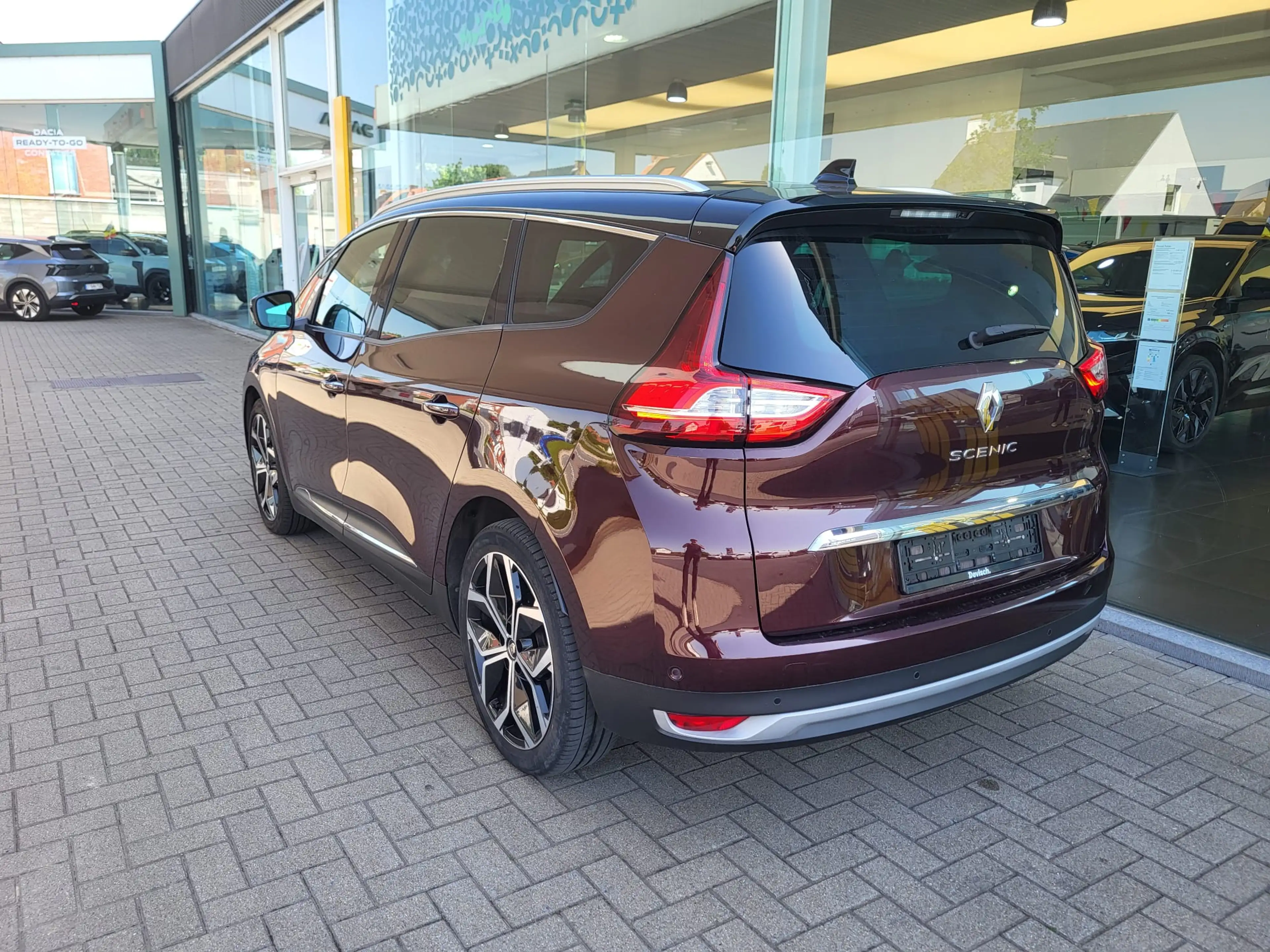 Renault Grand Scenic INTENS TCE140 EDC - 7 zitplsn — photo 4