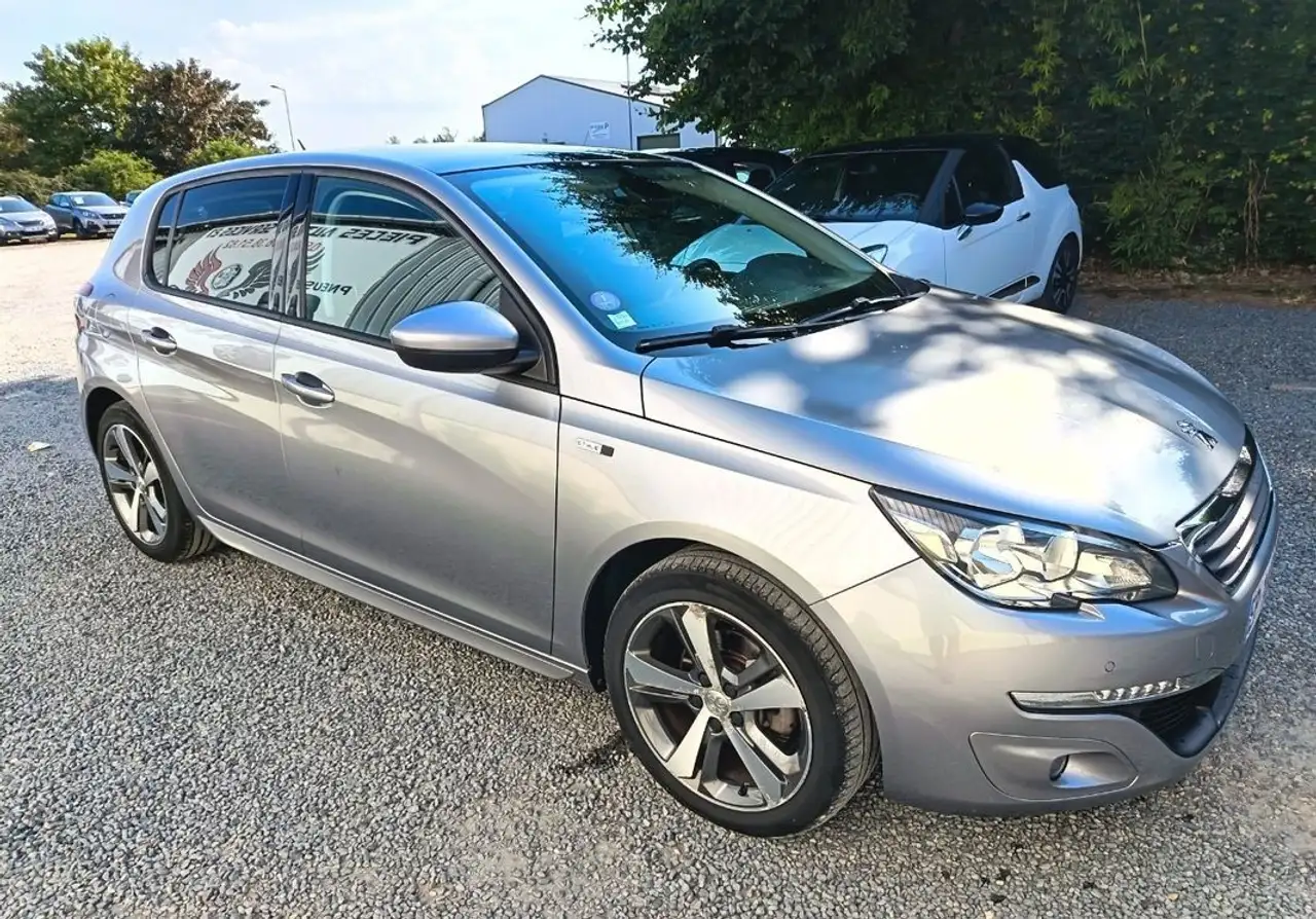 Peugeot 308 1.2 130cv STYLE BVM6