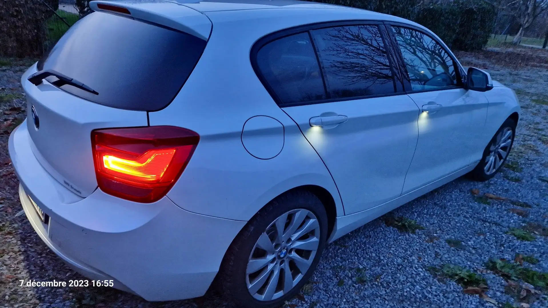 BMW 120 d Blanc - 2
