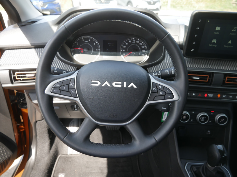 Dacia Sandero Stepway Expression TCe 90 NAVI LED — photo 7