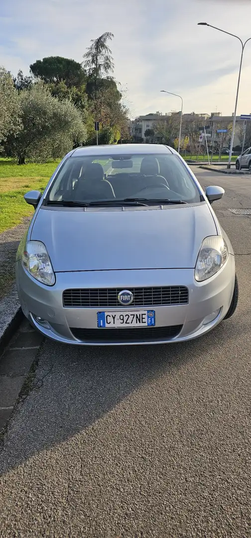 Fiat Grande Punto 5p 1.4 Dynamic 77cv Argintiu - 2