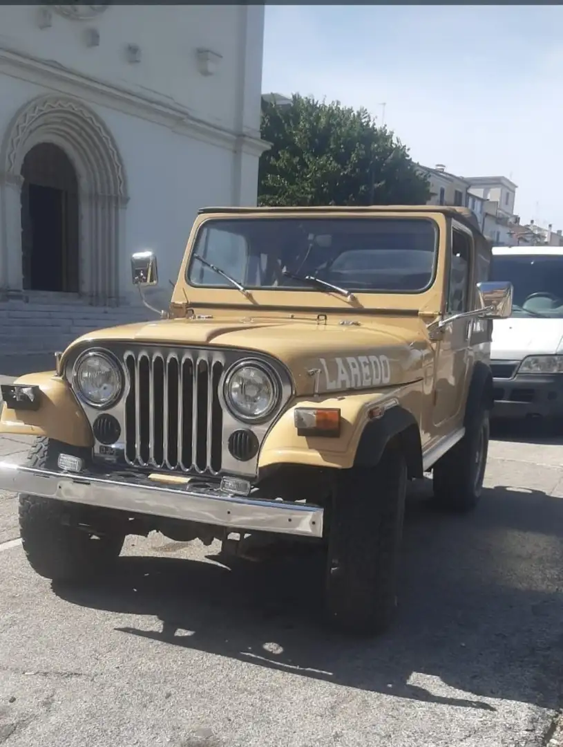 Jeep CJ-7 deluxe - 1
