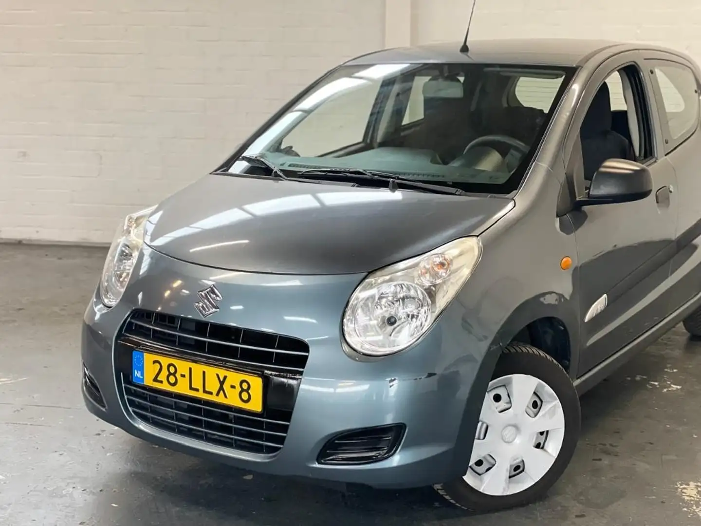 Suzuki Alto 1.0 Base |Airco |Stuurbkr |5deurs |Nieuwe APK Grijs - 2