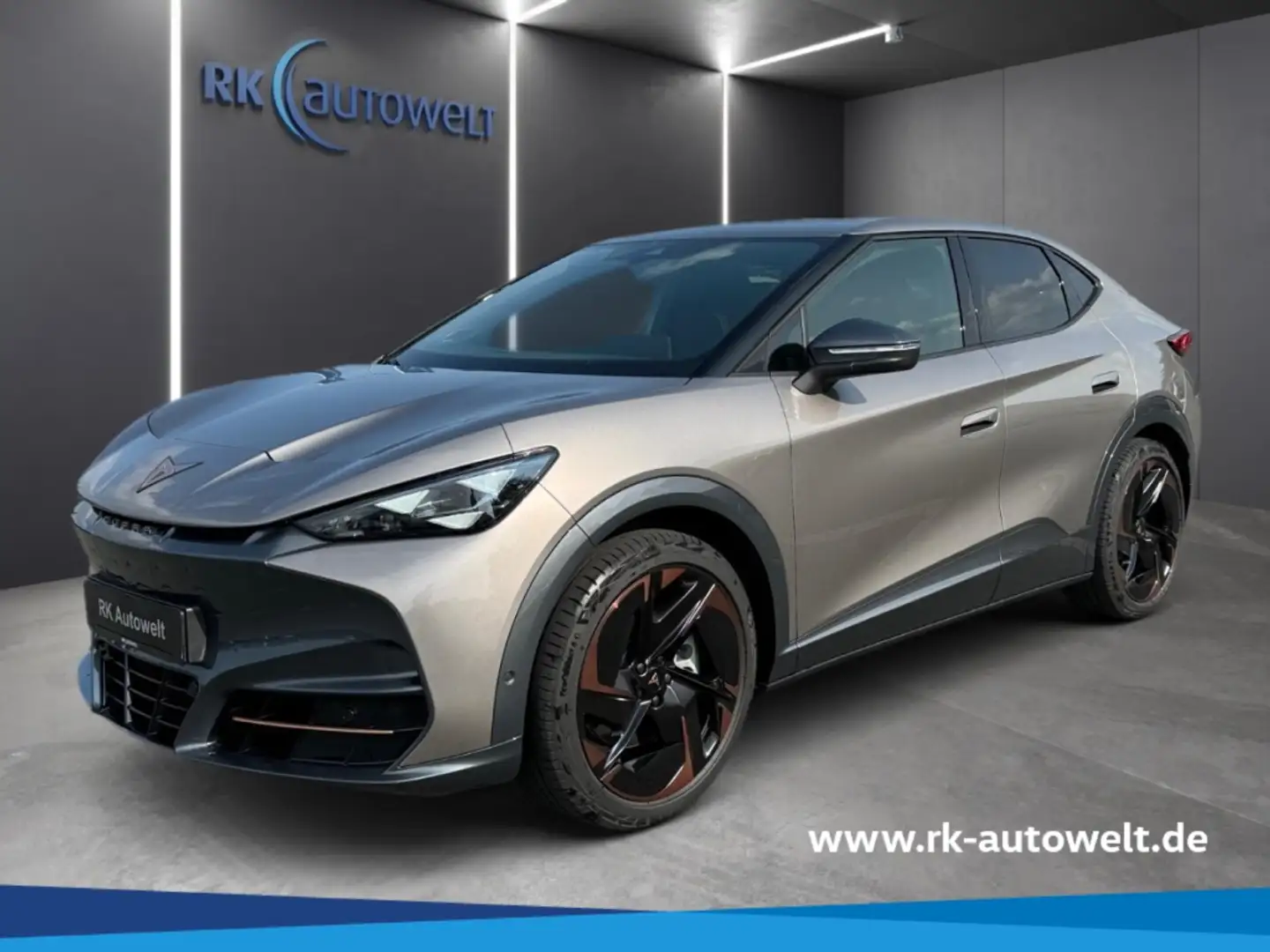 CUPRA Tavascan 4Drive VZ Heat Pump Adrenalin Head-Up Matrix Bej - 1