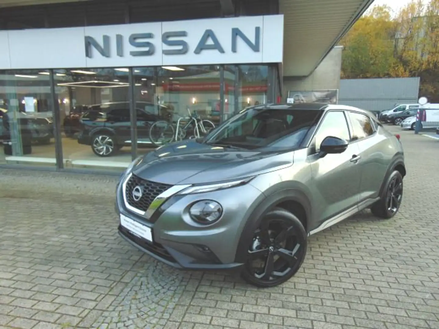 Nissan Juke 1.0 DIG-T 7DCT Tekna 360° Bose BFS Alu 19" Gris - 1