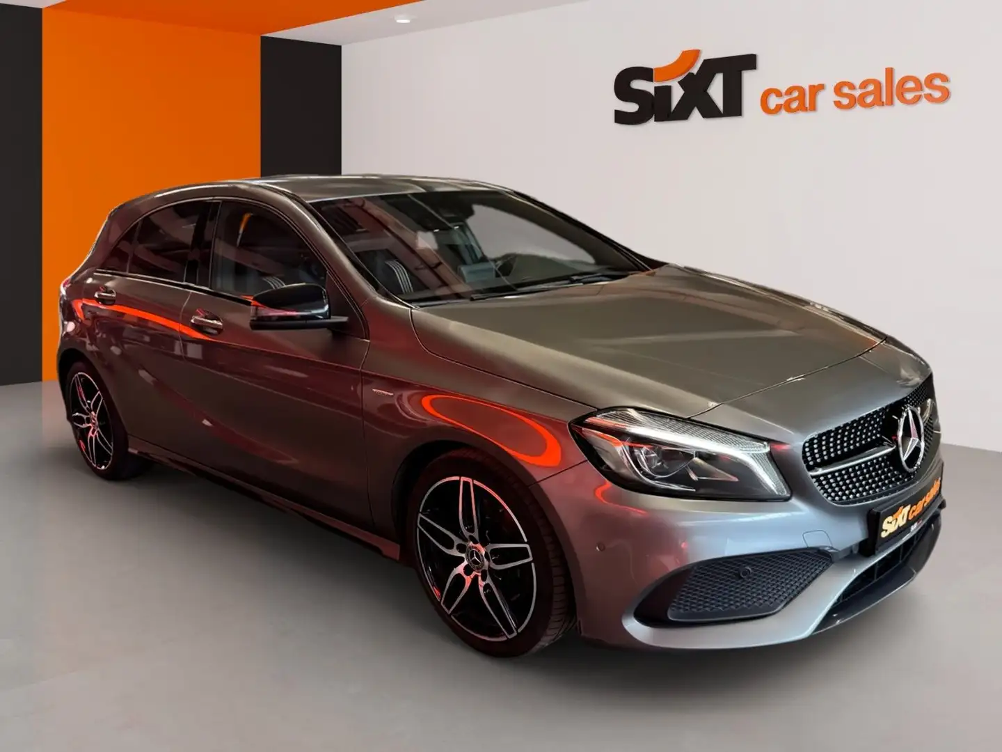 Mercedes-Benz A 220 d AMG L. Nav|LED|ParkAs|+Kam|harman|Standh Grau - 1