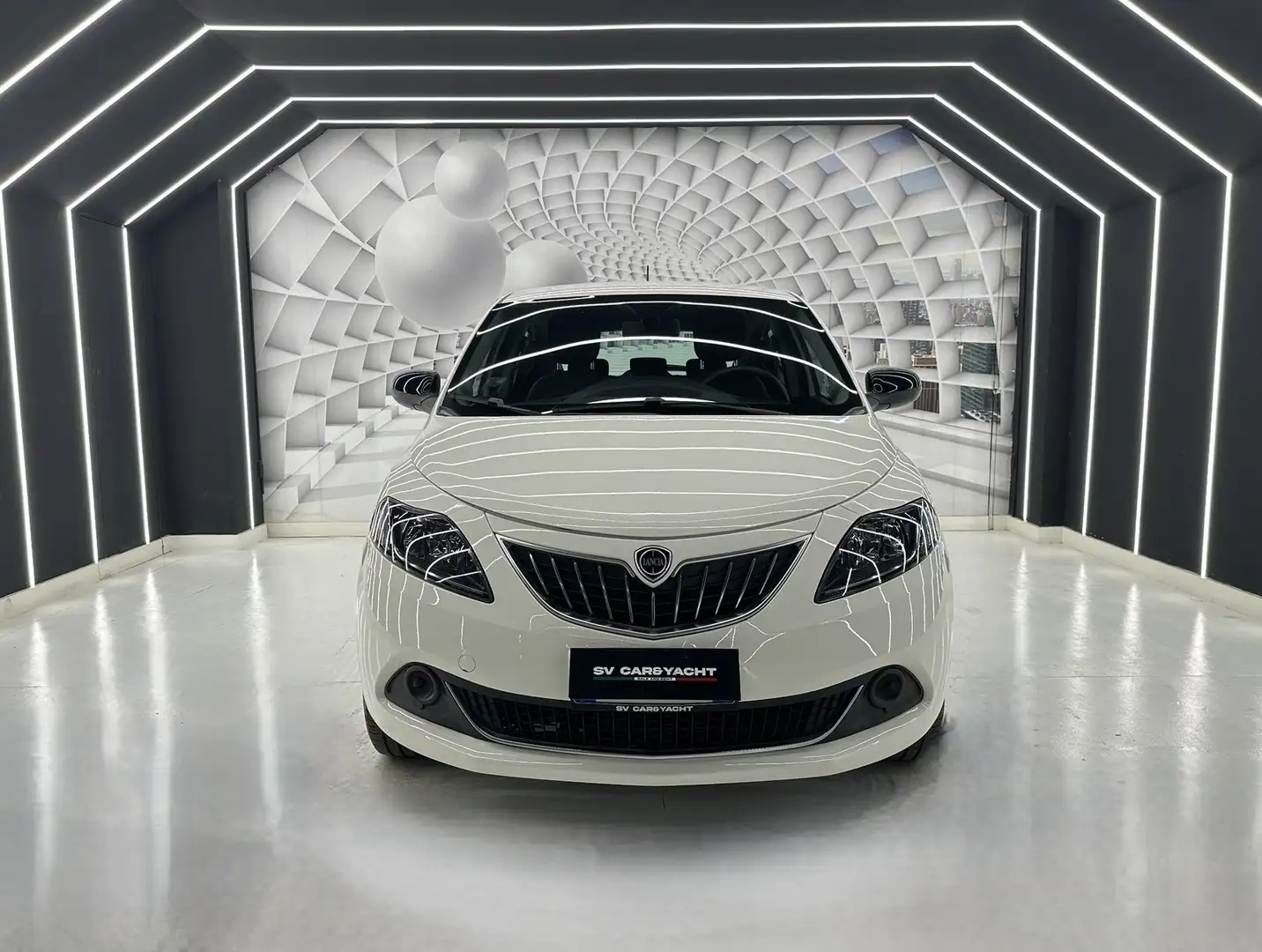 Lancia Ypsilon 1.0 69CV hybrid-NEOPATENTANTI-KM CERTIFICATI- Blanc - 1