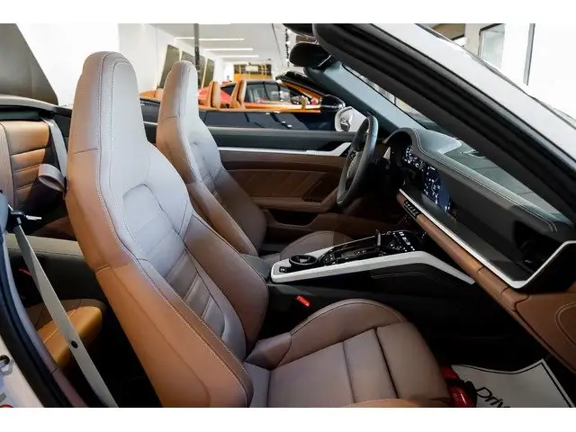 Porsche 992 view 8