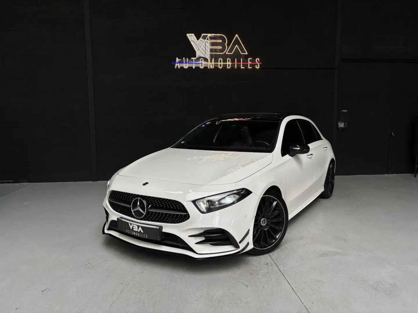 Mercedes-Benz A 200 (4) 200 AMG Line 7G-DCT Weiß - 2