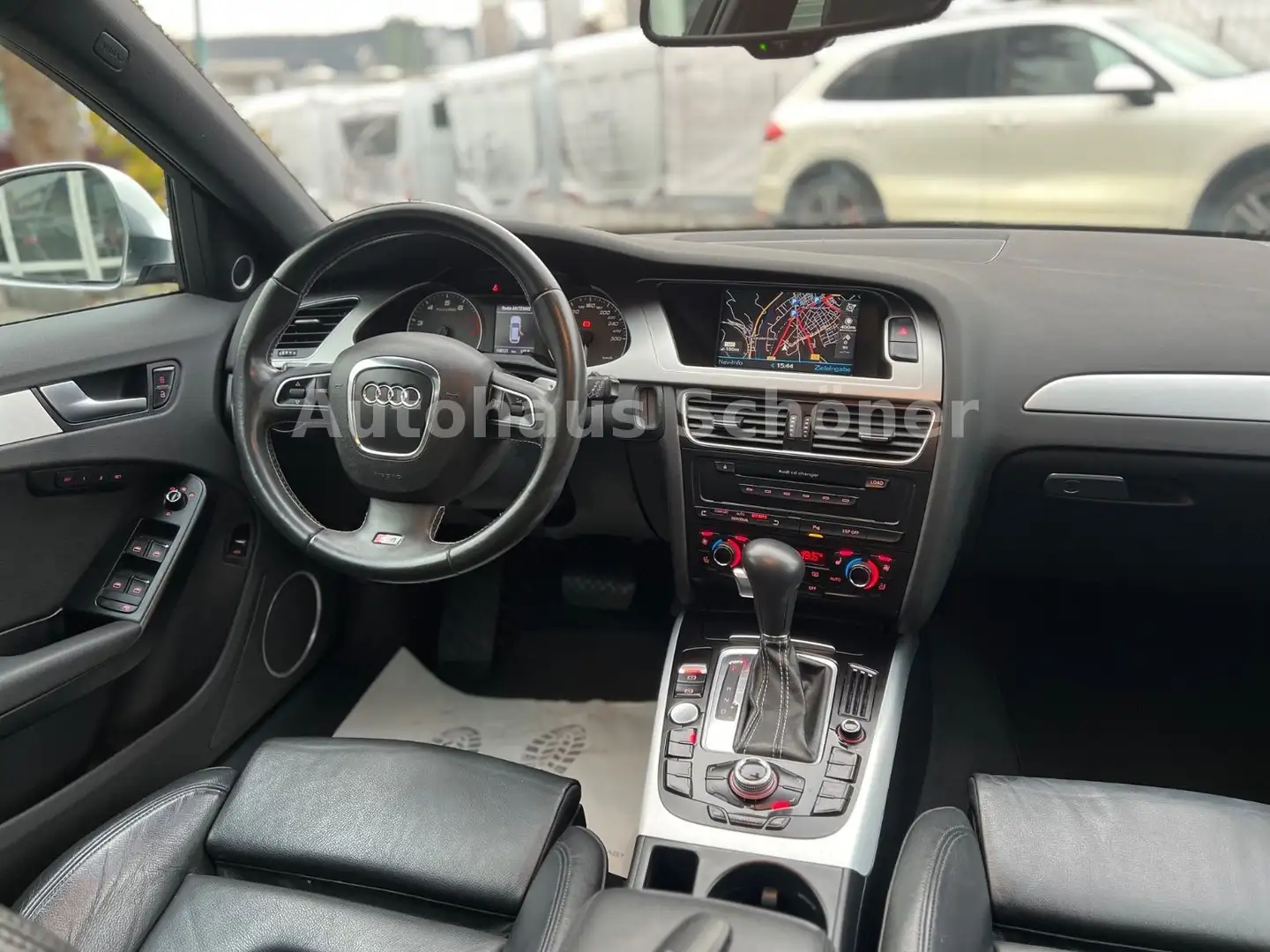 Audi S4 Avant 3.0 TFSI quattro**1. HAND!!** Schwarz - 2