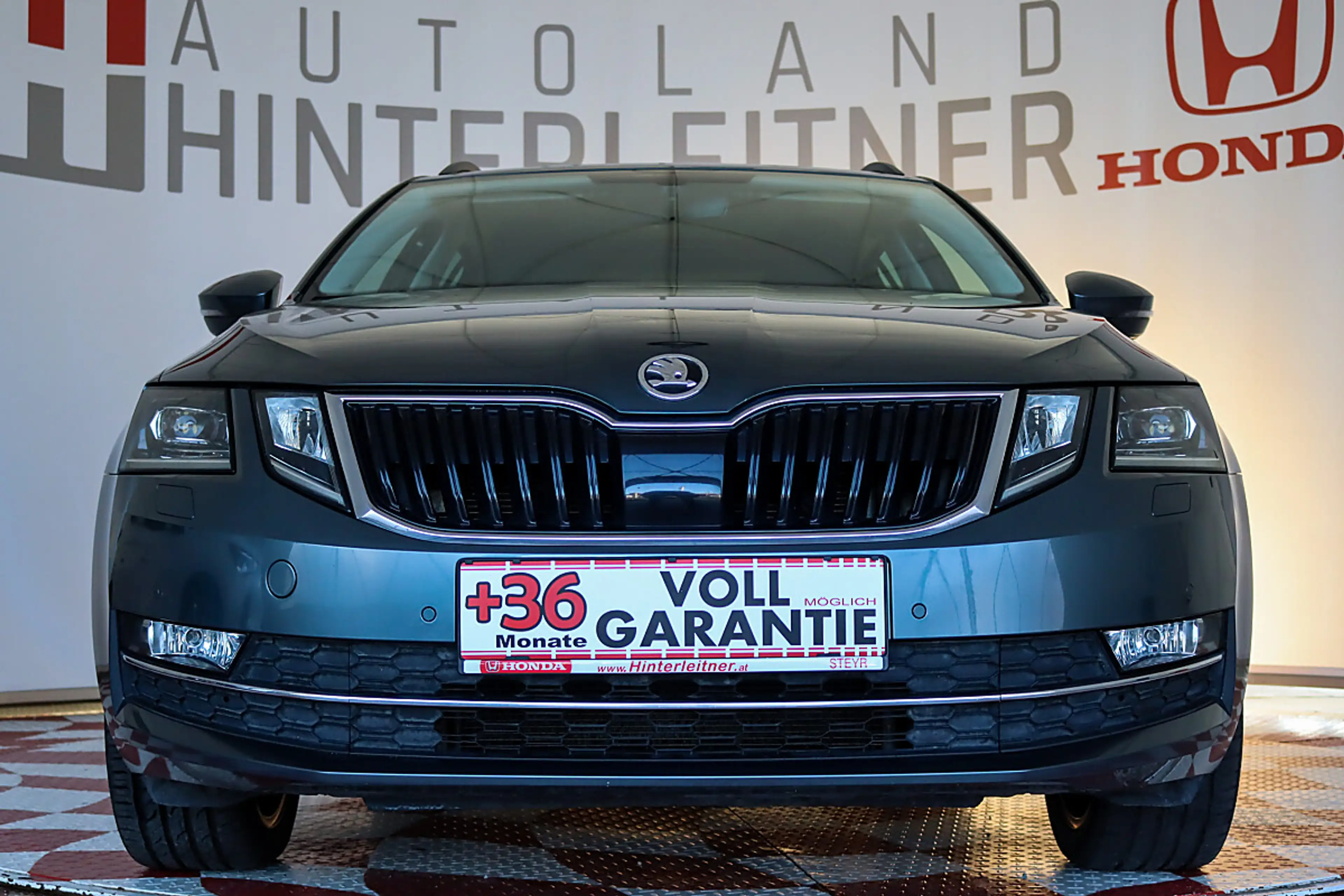 Skoda Octavia Combi Sport Limited TDI 4x4 LED VIRTUAL PANORAMA — photo 4
