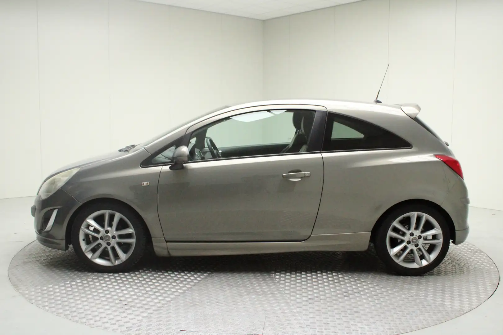 Opel Corsa 1.3 CDTi EcoFlex S/S Cosmo OPC Line | Dealer Onder Bruin - 2