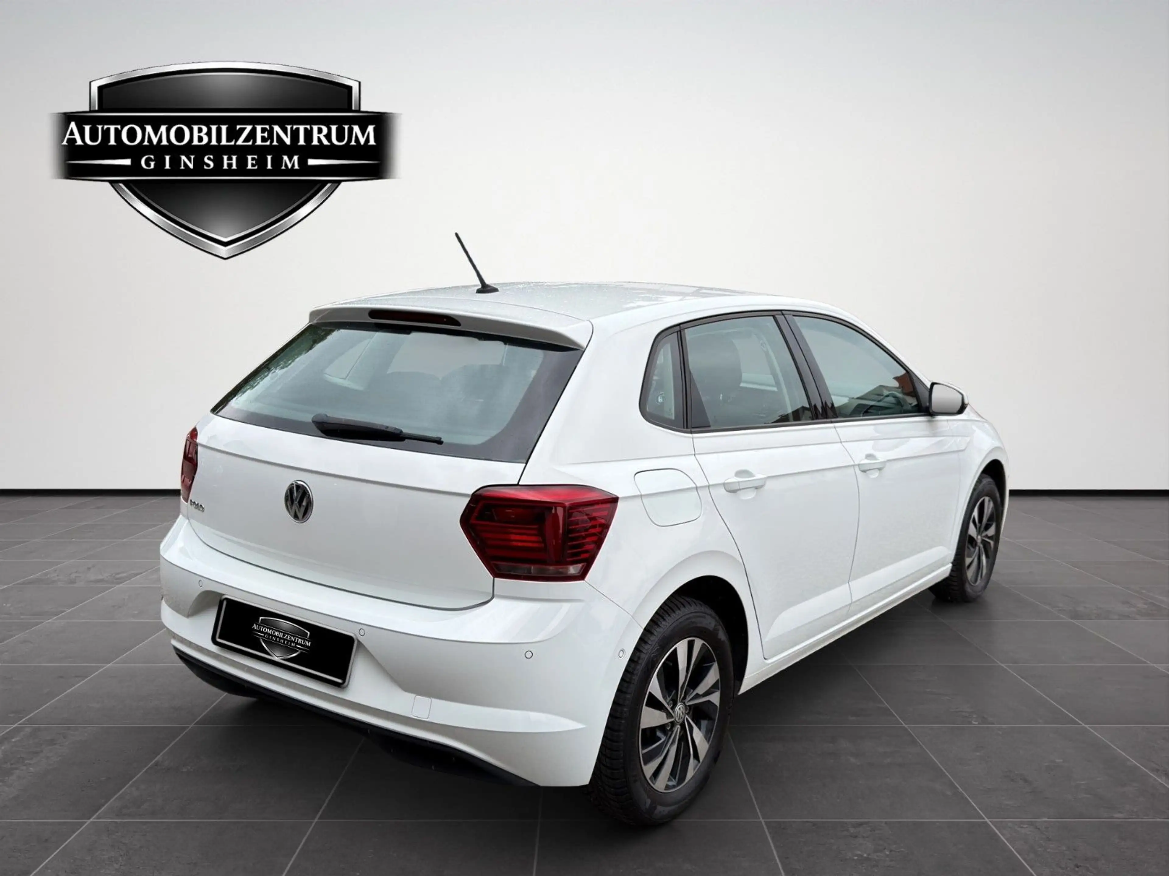 Volkswagen Polo POLO VI COMFORTLINE | KLIMA | PARK ASSIST — photo 9