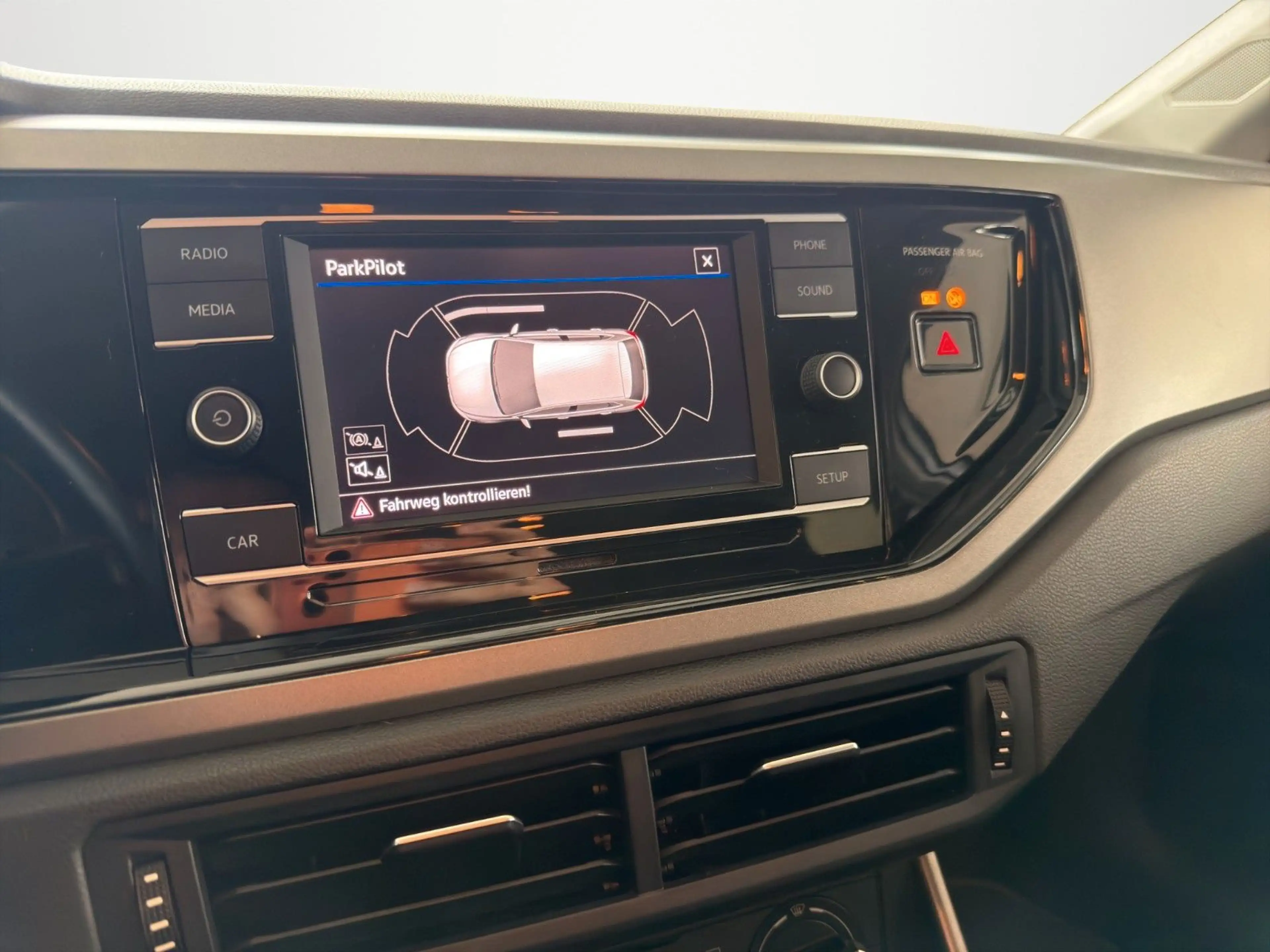 Volkswagen Polo POLO VI COMFORTLINE | KLIMA | PARK ASSIST — photo 6