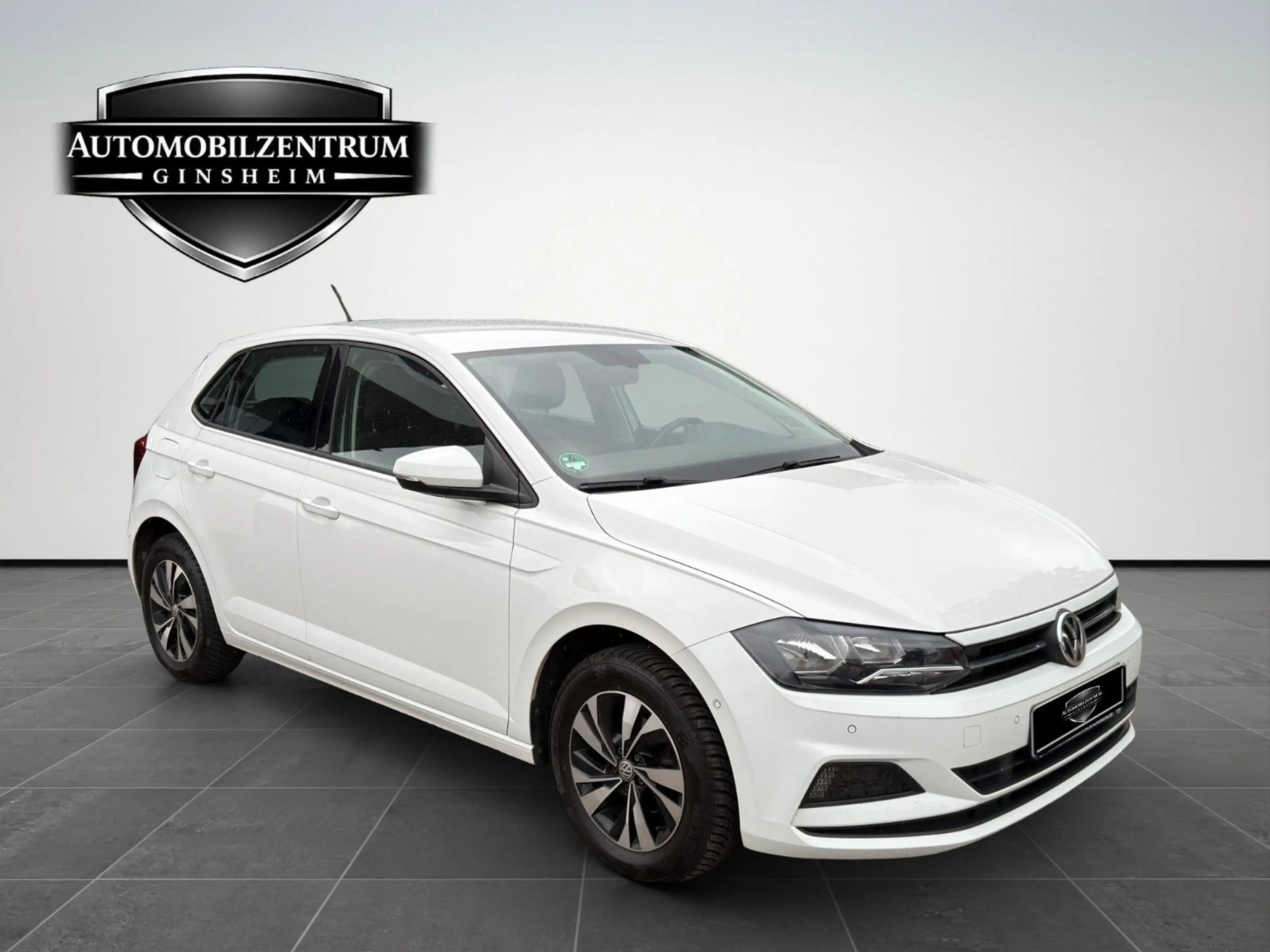 Volkswagen Polo POLO VI COMFORTLINE | KLIMA | PARK ASSIST — photo 2