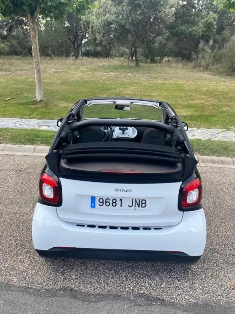 smart forTwo Cabrio 52 Passion Aut. Blanco - 1