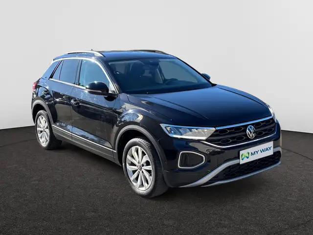 Volkswagen T-Roc view 4