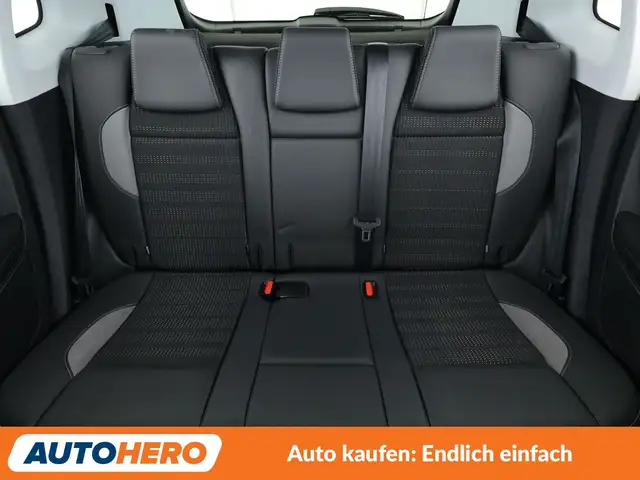 Peugeot 2008 view 15