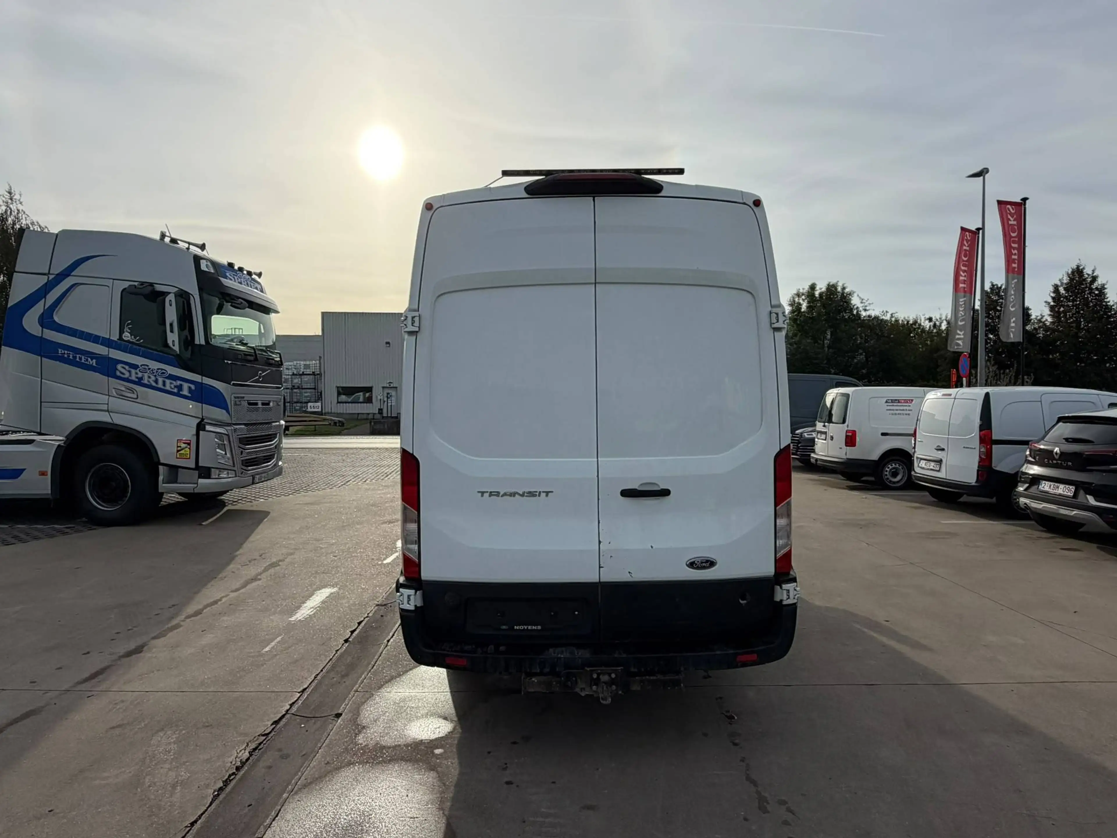Ford Transit (Stock ID 57364) — photo 7