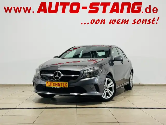 Mercedes-Benz A 200 BlueEfficiency*SCHECKHEFT+TEILLEDER+NAVI*