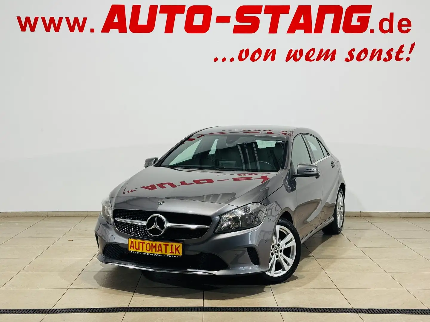 Mercedes-Benz A 200 BlueEfficiency*SCHECKHEFT+TEILLEDER+NAVI* Grau - 2