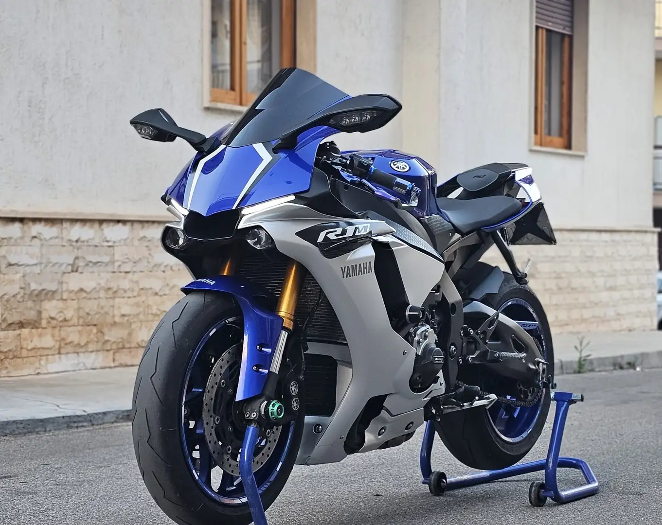Yamaha YZF-R1 R1M limited edition nuova PERMUTO Blu/Azzurro - 1