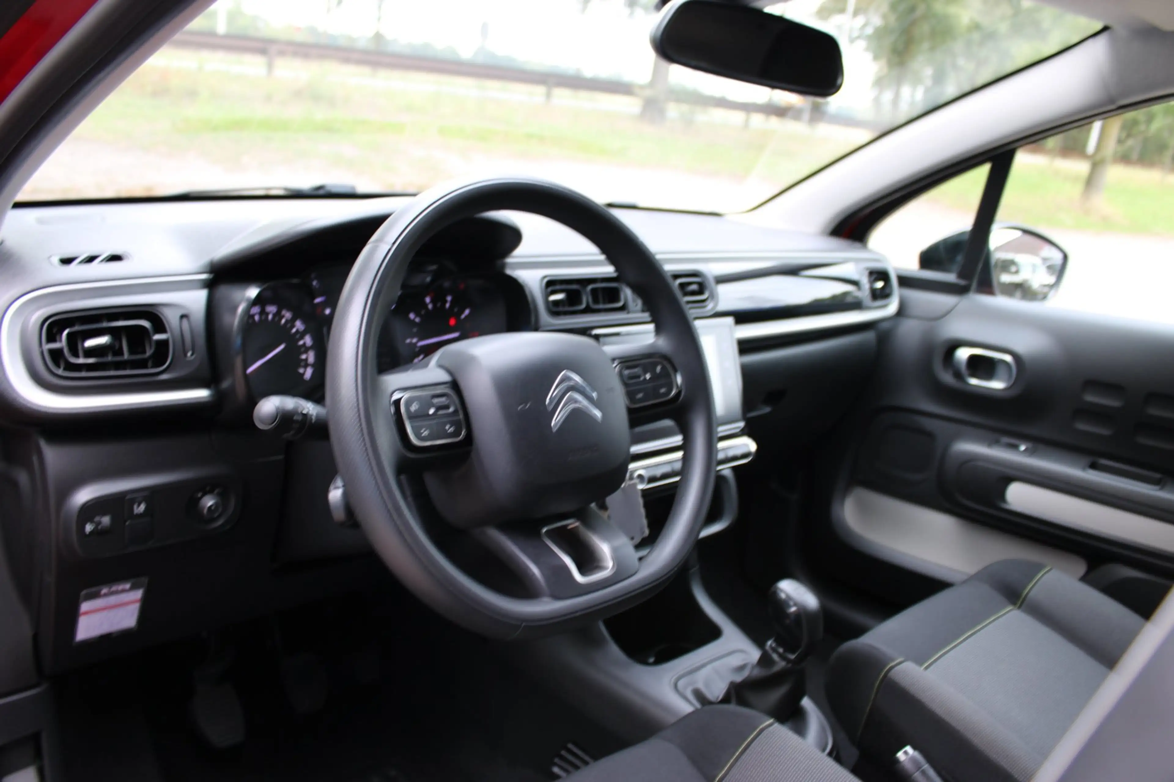 Citroen C3 1.2 PureTech Shine, Navi, Cruise, Clima. — photo 15