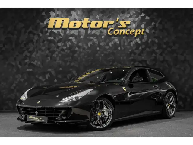 Ferrari GTC4 Lusso V8 - NERO DAYTONA