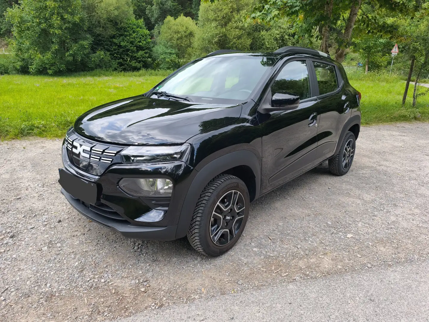 Dacia Spring ESSENTIAL Schwarz - 1