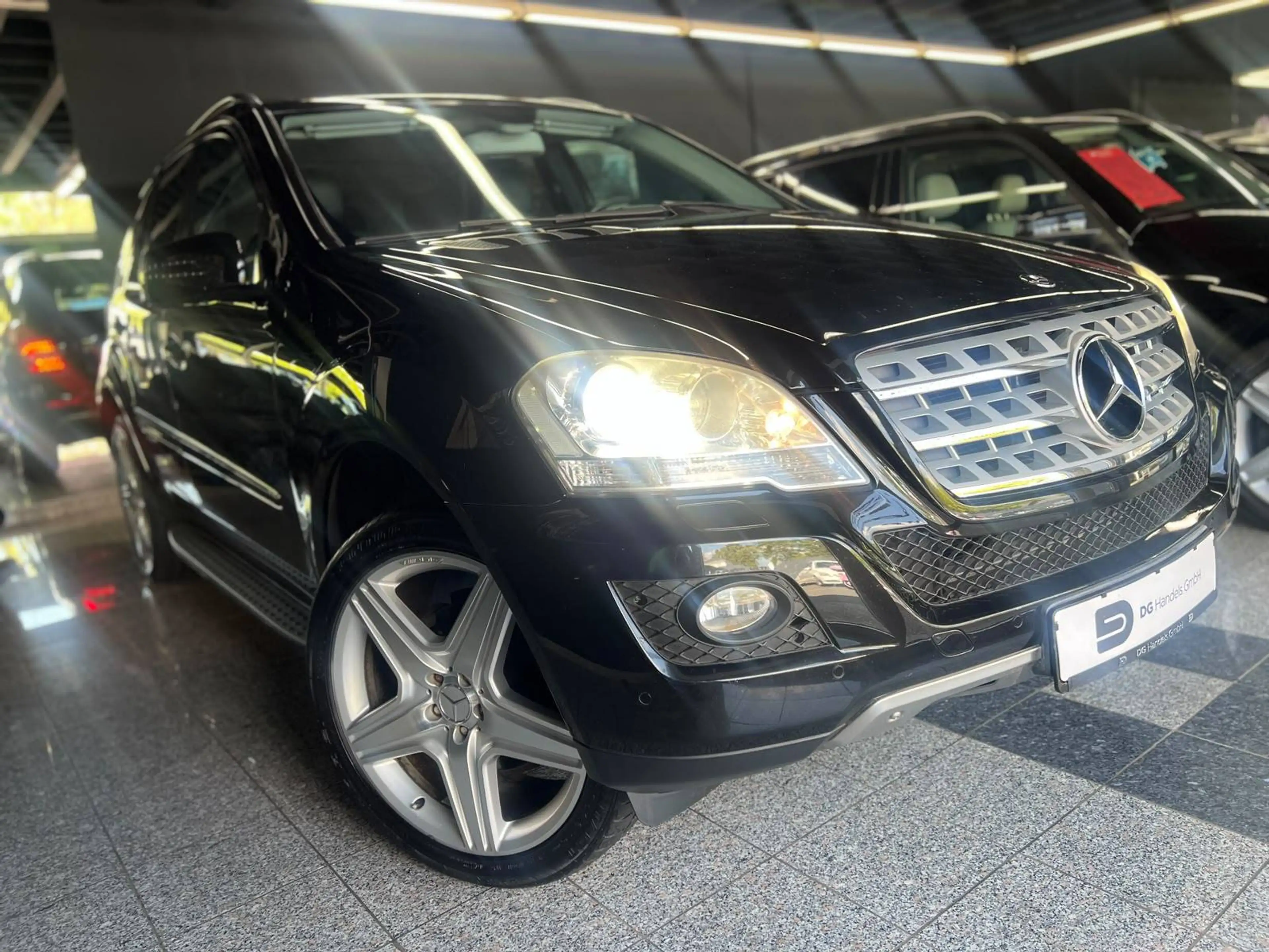 Mercedes-Benz ML 350 ML 350 4Matic (AHK,Xenon,SD,Kamara)