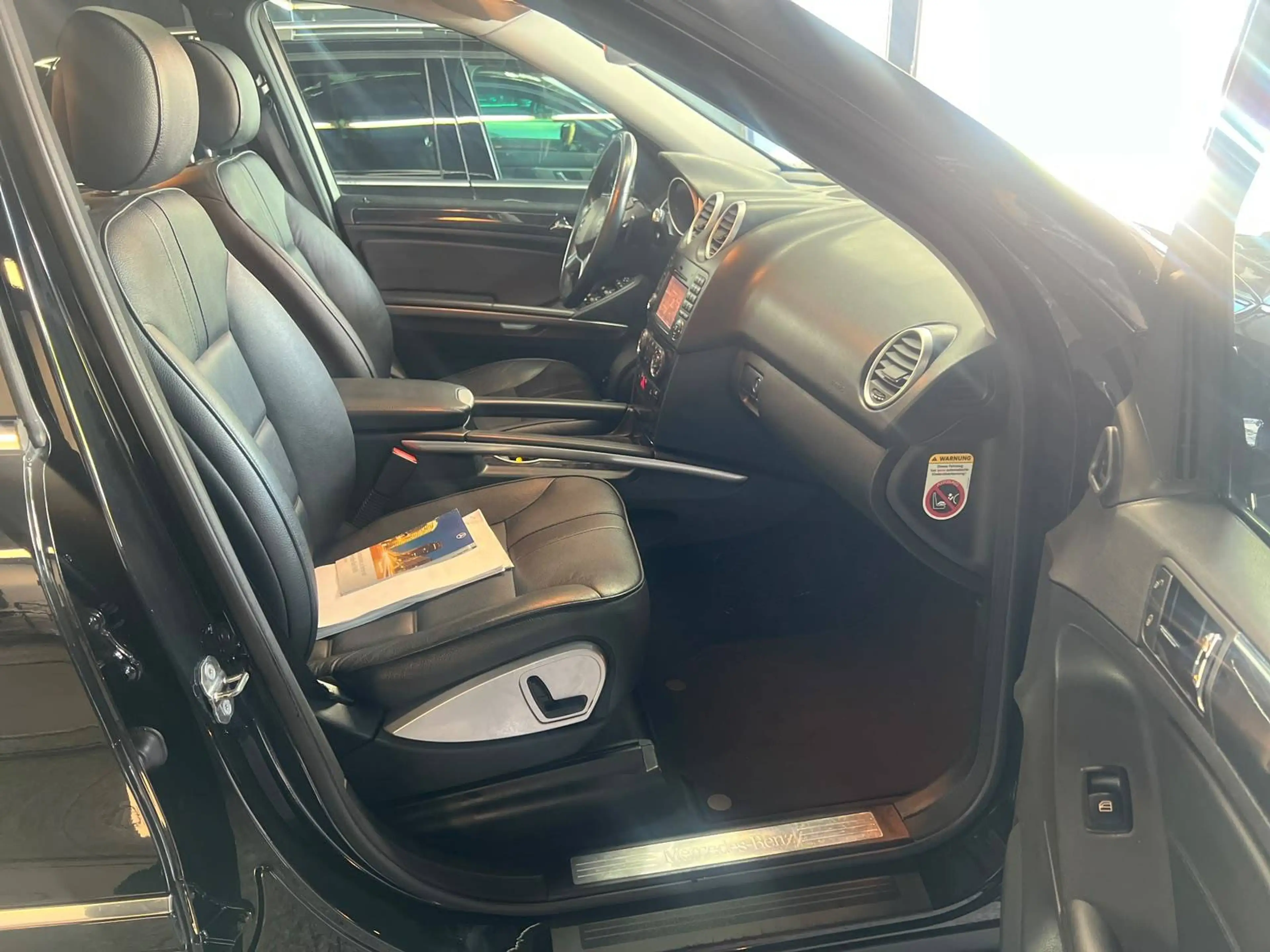 Mercedes-Benz ML 350 ML 350 4Matic (AHK,Xenon,SD,Kamara) — photo 5