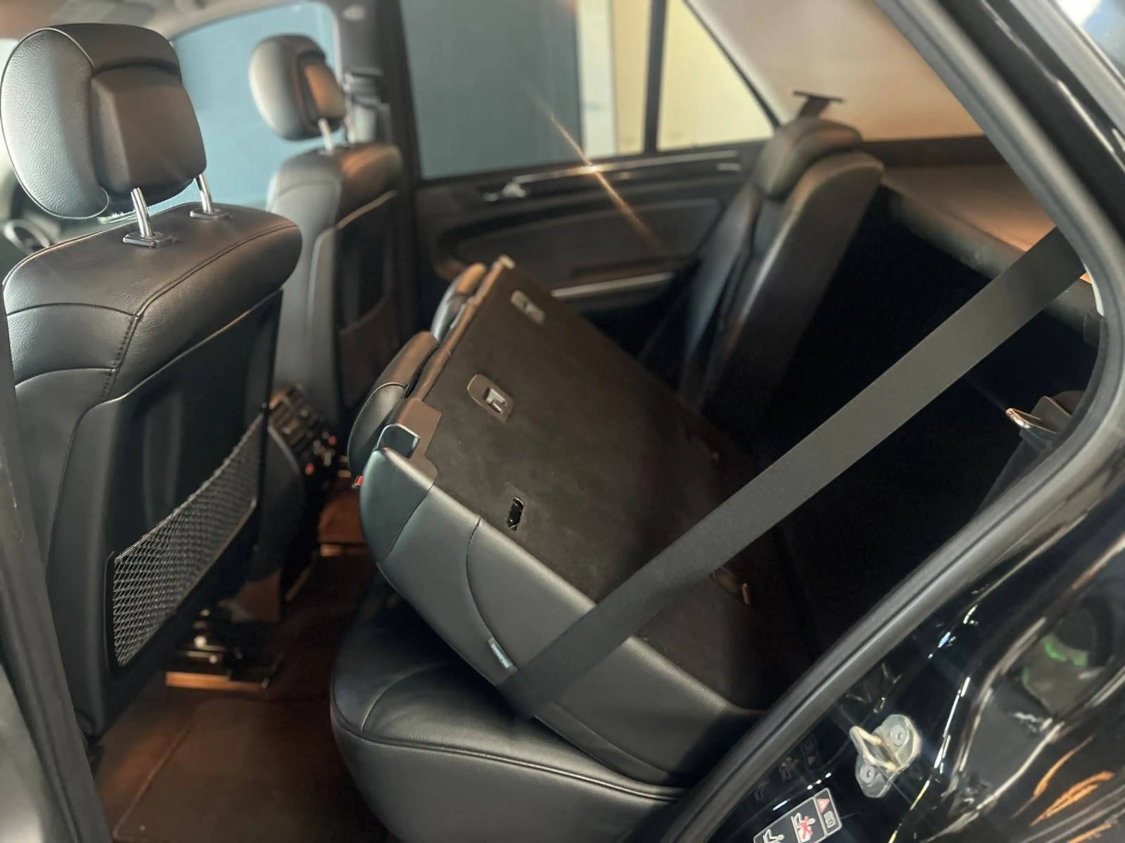 Mercedes-Benz ML 350 ML 350 4Matic (AHK,Xenon,SD,Kamara) — photo 7