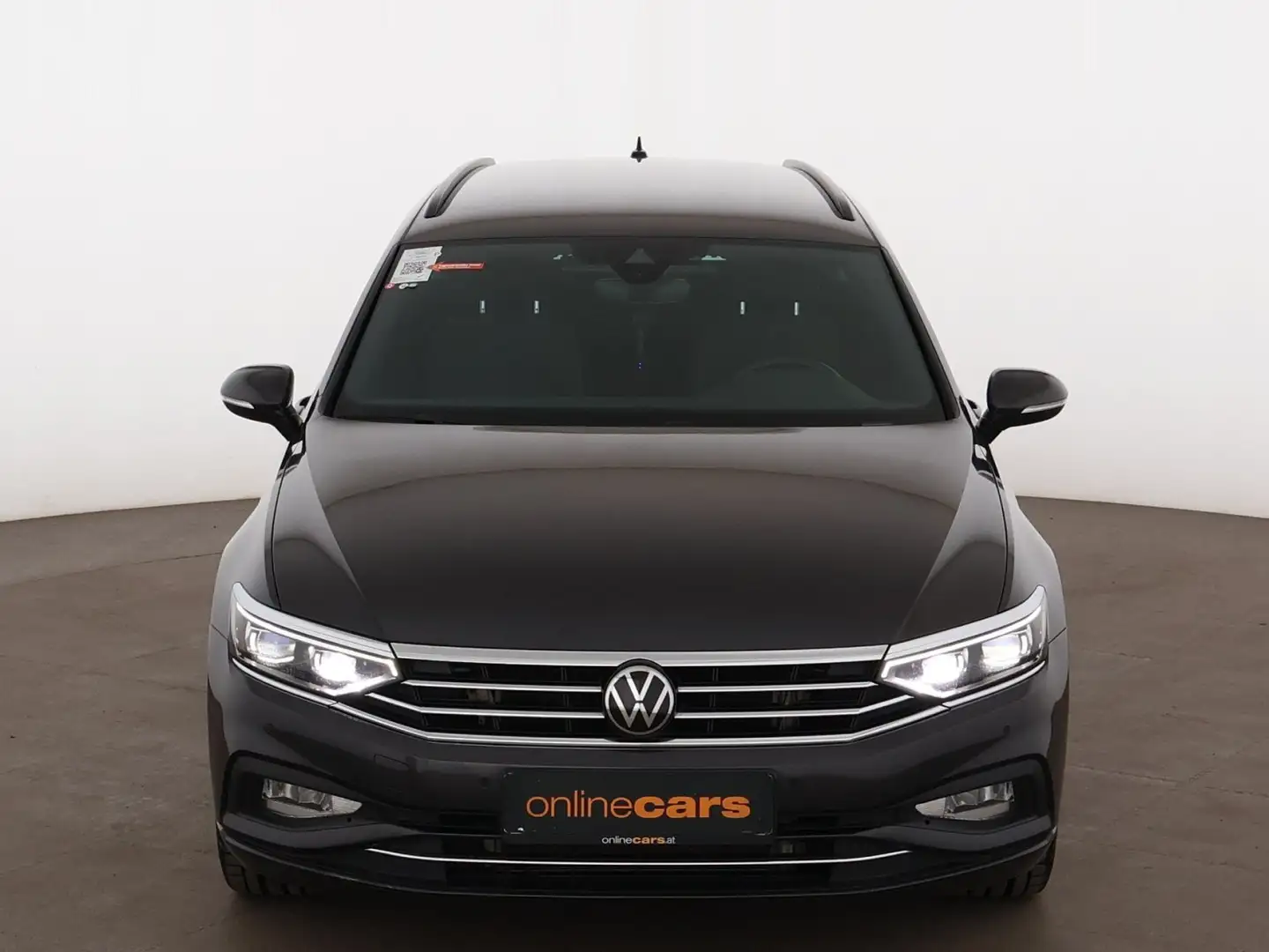Volkswagen Passat Variant 2.0 TDI 4Motion Business Aut LED Grau - 2
