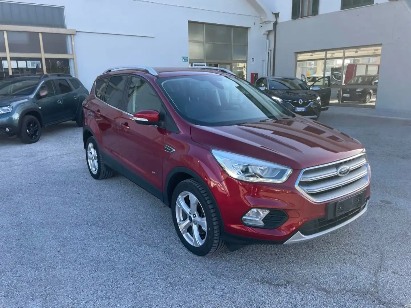 Ford Kuga 2.0 TDCI 150 CV S&S 4WD Titanium Rot - 2