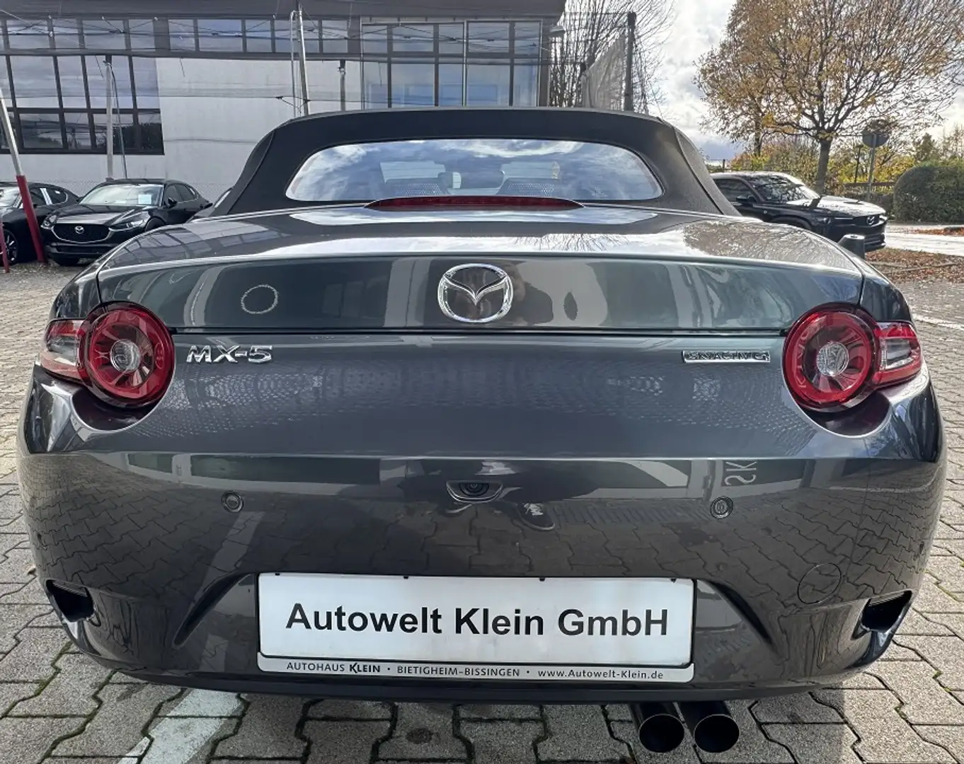 Mazda MX-5 2.0L SKYACTIV-G  184 6MT RWD Exclusive-line Grau - 2