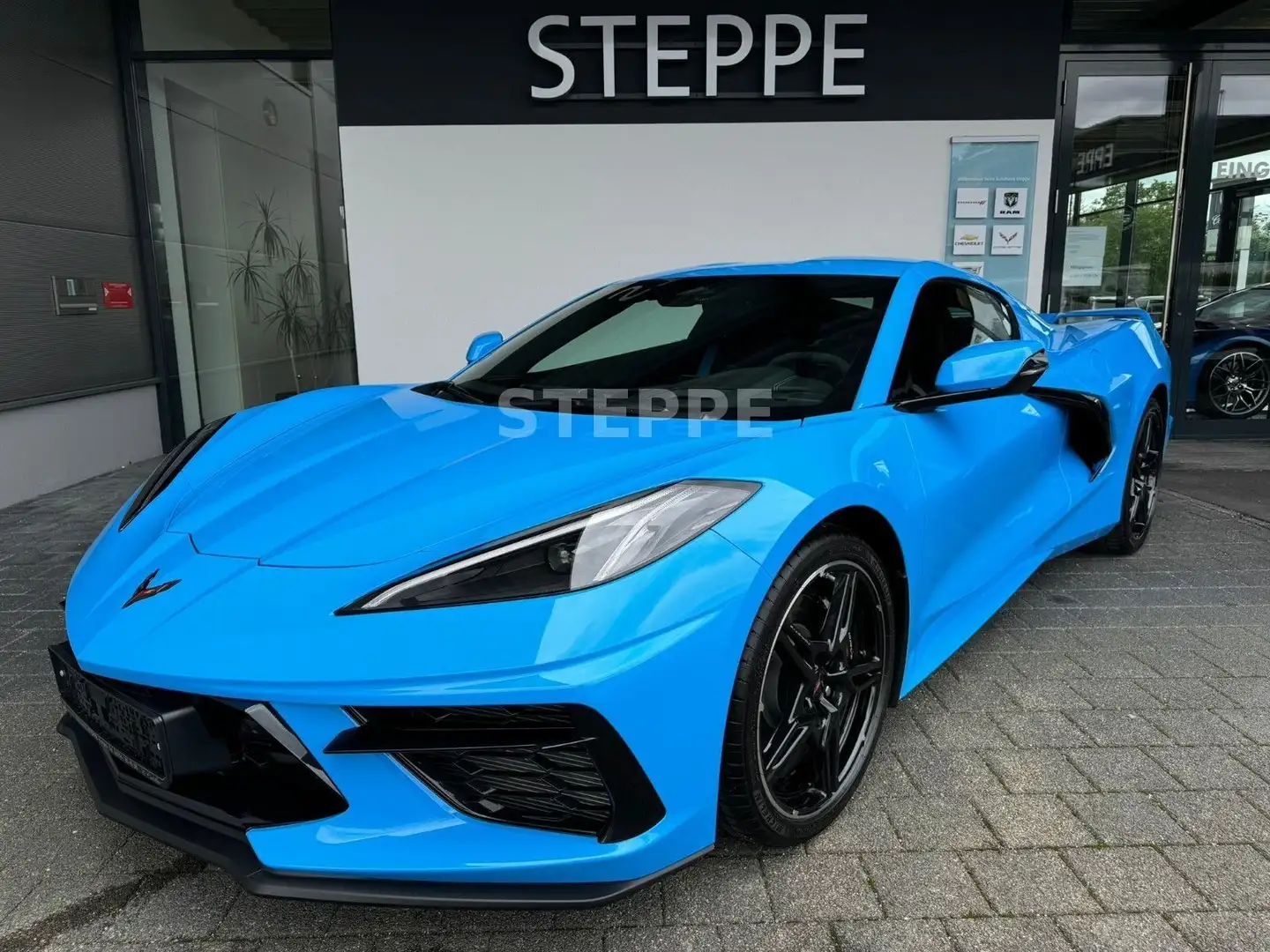 Corvette C8 Stingray Coupe 2024 3LT Europamodell Blu/Azzurro - 1