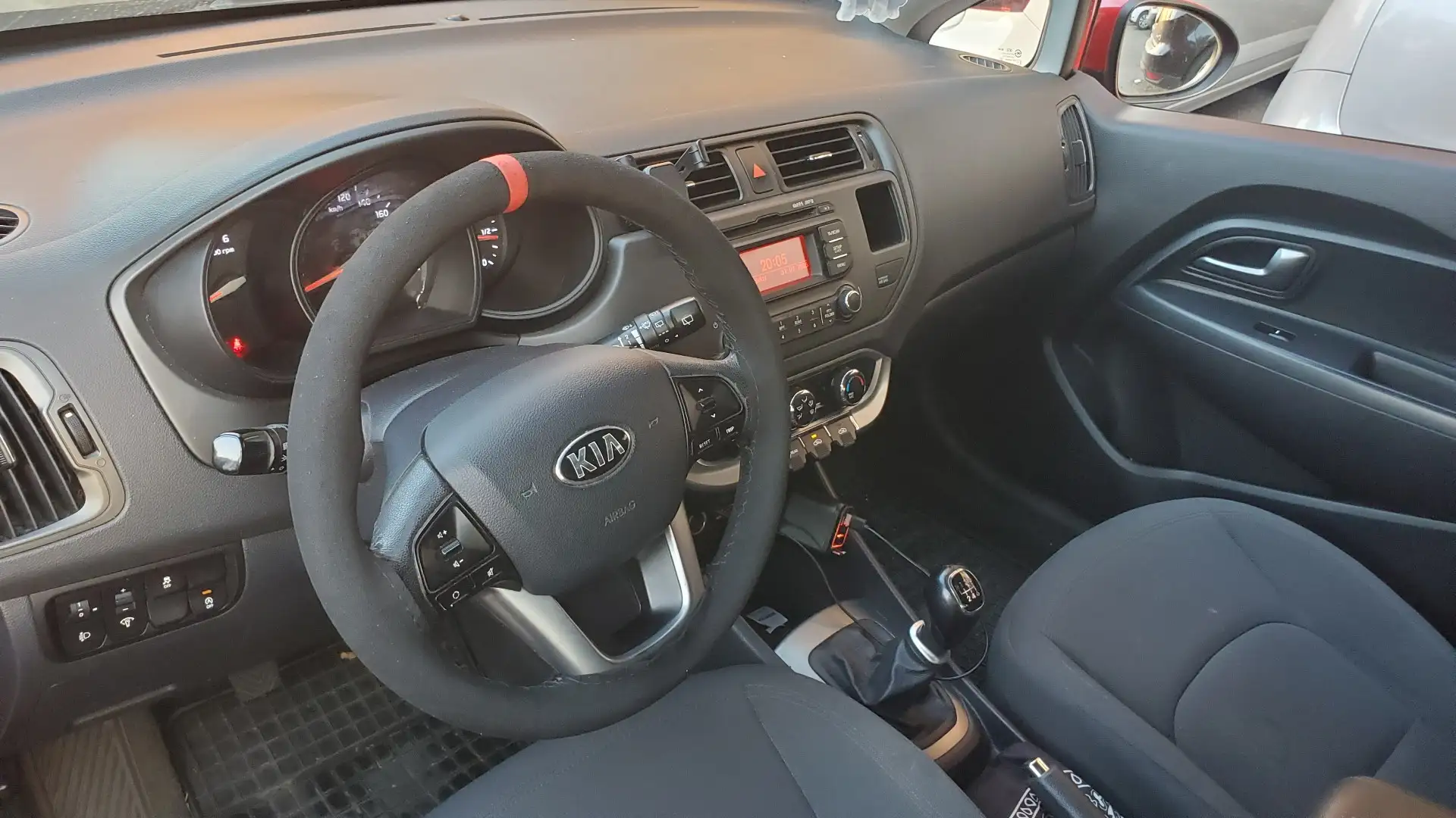 Kia Rio 1.1 CRDI Dream-Team Edition - 1