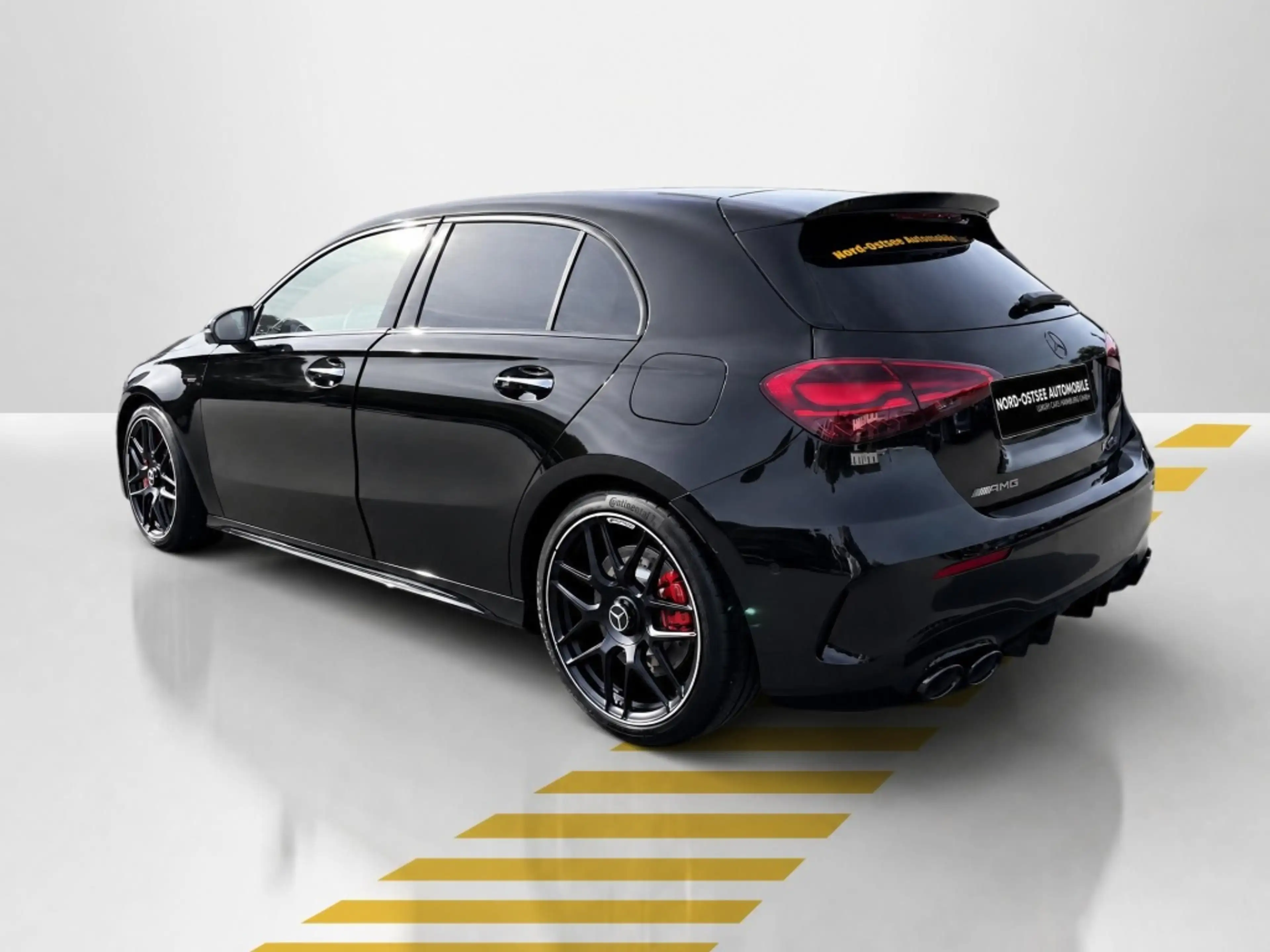 Mercedes-Benz A 45 AMG S 4M+ NIGHT-II PANO MULTIKONTUR HUD — photo 12