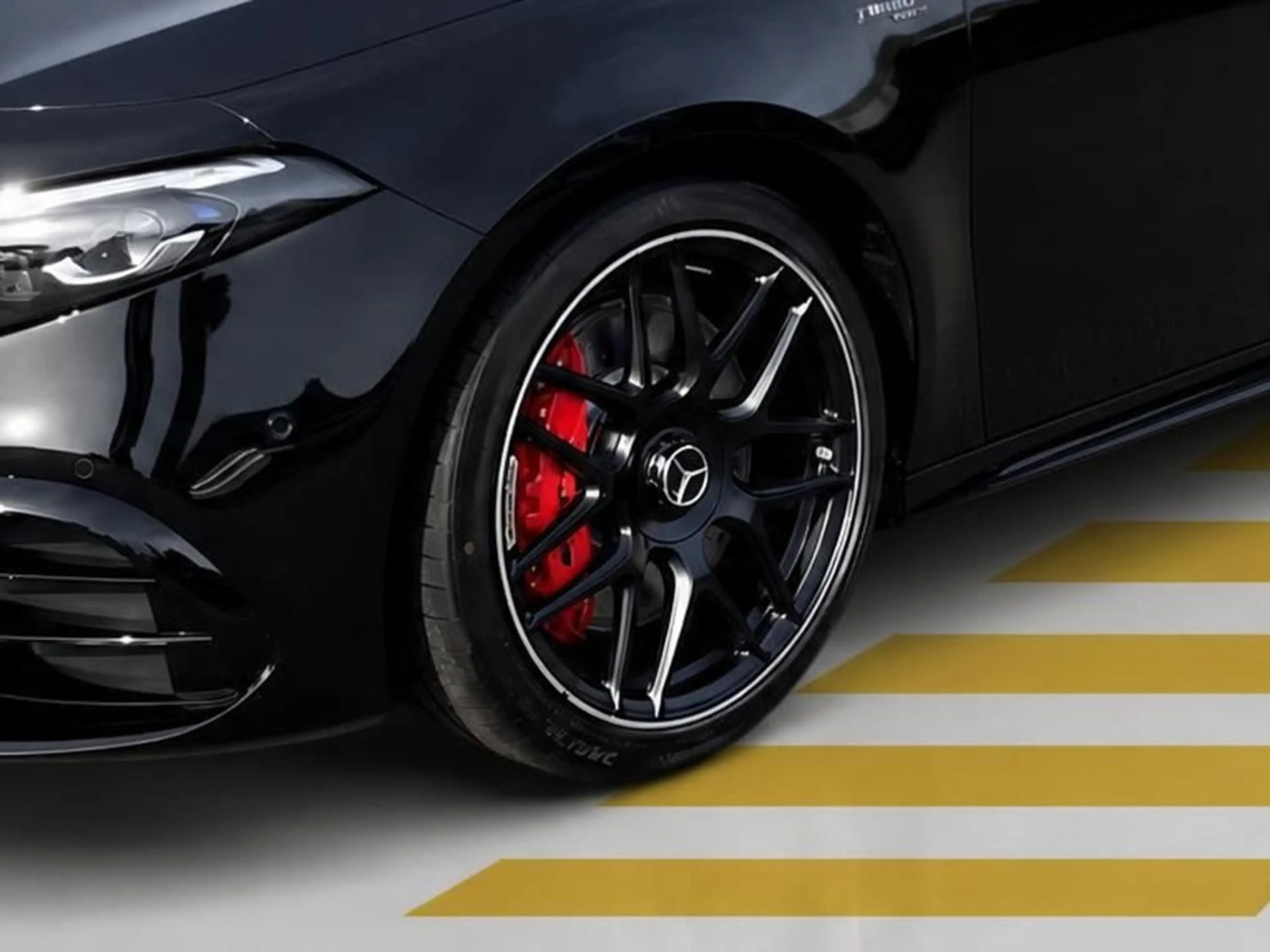 Mercedes-Benz A 45 AMG S 4M+ NIGHT-II PANO MULTIKONTUR HUD — photo 5
